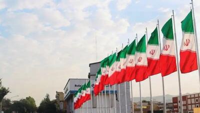  تبلیغات/ از ایده تا اجرا: پشت‌ صحنه تولید برج پرچم در ایران