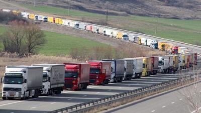  توقف کامیون‌ها در مرز سومار به حداقل می‌رسد