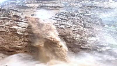  طغیان آبشار فصلی تاف در پلدختر + فیلم