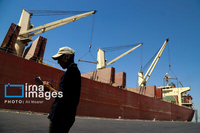  سهم ایران از صادرات در بازارهای جهانی تقویت شود/صادرات به آفریقا یک میلیارد دلار