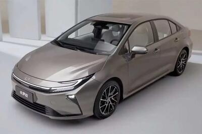  معرفی تویوتا کرولا چینی ۲۰۲۶ با طول بیشتر و طراحی شبیه پریوس