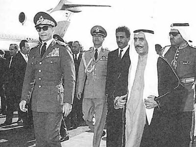  یادداشت‌های علم، چهارشنبه ۳۰ خرداد ۱۳۵۲: سفیر کویت گفت که خانواده امیر برای‌تعطیلات تابستان به ایران نخواهند آمد