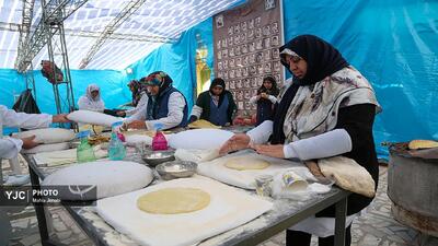  خدمت‌رسانی مواکب به زائران شهید حاج قاسم سلیمانی در کرمان