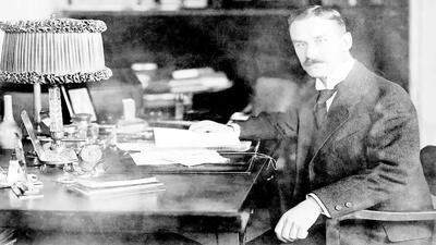  توده و مسئله قدرت / آیا مردم می توانند از دام های قدرت بگریزند؟