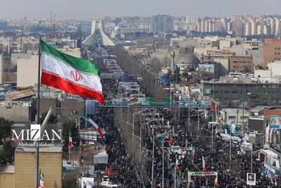  استقرار کامل تیم‌های اورژانس در مسیر راهپیمایی ۲۲ بهمن