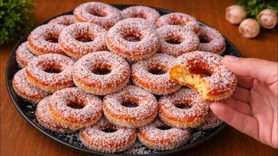  بدون فر! فقط ۱ پیمانه آرد و ۱ پیمانه شیر — آماده در ۱۰ دقیقه، در دهان آب می شود