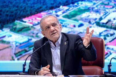  پزشکیان: اینکه یکی به اسم اصلاحات ادعا کند حاکمیت خودش این کارها را [در دی‌ماه] کرده، این خیلی بی انصافی است / می‌خواهم بگویم بیاید بیرون که خودش بررسی کند / مگر ممکن است ما خودمان بازار و مسجد را به آتش بکشیم؟