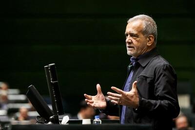  هوشمندسازی مدارس به سبک پزشکیان / زمان تغییر فرا رسیده؛ ابزارهای موجود دیگر کارایی ندارند / نگاهی به آینده آموزش و فناوری