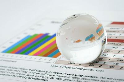  کمین انس طلا برای سطح ۶ هزار دلار | کاهش ۳ پله‌ای نرخ بهره آمریکا