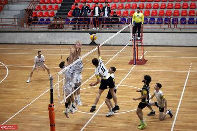  گزارش تصویری/مسابقات والیبال نوجوانان در کرمانشاه وارد دور حذفی شد