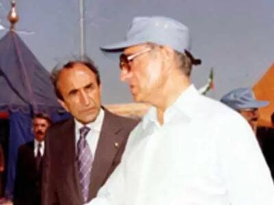  یادداشت‌های علم، یکشنبه ۷ مرداد ۱۳۵۲: شاه سر حال نبود، به من فرمودند «هنوز کسالت من باقی است و به هیچ وجه معالجه نمی‌شود»