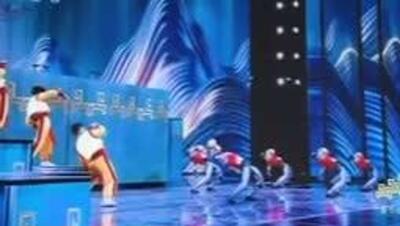  در مراسم جشن سال نو، ربات‌ها ووشو اجرا می‌کردند