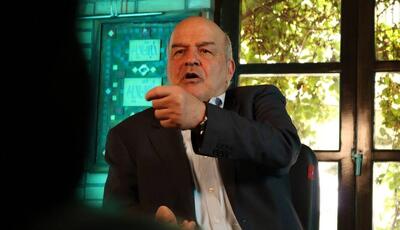 اصلاح، اراده می‌خواهد؛ 20 سال است توزیع فقر می کنیم