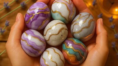  رنگ کردن تخم مرغ بدون مواد شیمیایی برای عید؛ در کمترین زمان