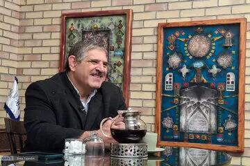  عباس جدیدی: زندگی‌ام یک شبه دود شد؛ فدای یک تار موی مردم