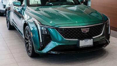  تصاویر؛ کادیلاک CT5 با رنگ سفارشی تایفون متالیک