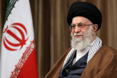  رهبر معظم انقلاب: به راویان پیشرفت، افتخار و آن‌ها را دعا می‌کنم