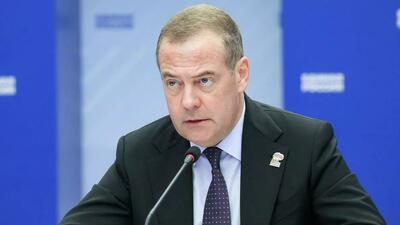  هشدار مدودف به ناتو؛ «تهدید دائمی را تحمل نمی‌کنیم»