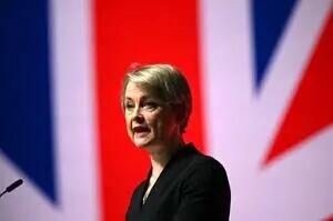  تاکید وزیر خارجه انگلیس بر دیپلماسی هسته‌ای با ایران