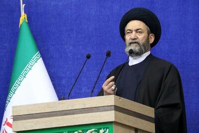  سلطنت‌طلب‌ها اگر دنبال عزت ایران هستند باید در صف مقدم حمایت از رهبر انقلاب باشند