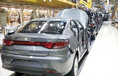  ۴۰ سال با شعار حمایت از تولید خودروی داخلی در حق مردم اجحاف کردیم