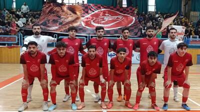  دلسوختگان قم با پیروزی پرگل برابر نفت امیدیه به لیگ برتر نزدیک‌تر شدند