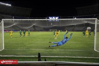  دیدار تیم‌های فوتبال فجرسپاسی - شمس‌آذر