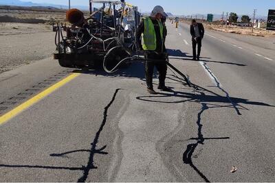  انجام عملیات ترمیم آسفالت در ۲۴۰ کیلومتر جاده های سمنان