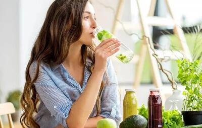  چرا آب پادشاه نوشیدنی‌هاست؟