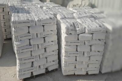  یک میلیون و ۱۳۷ هزارتن سیمان روی میز فروش می رود