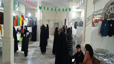  افتتاح نخستین نمایشگاه تخصصی پوشاک ماه مبارک رمضان در فریمان + عکس