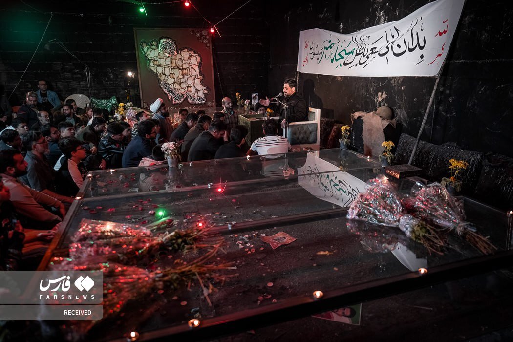 مناجات‌خوانی در مسجد سوخته