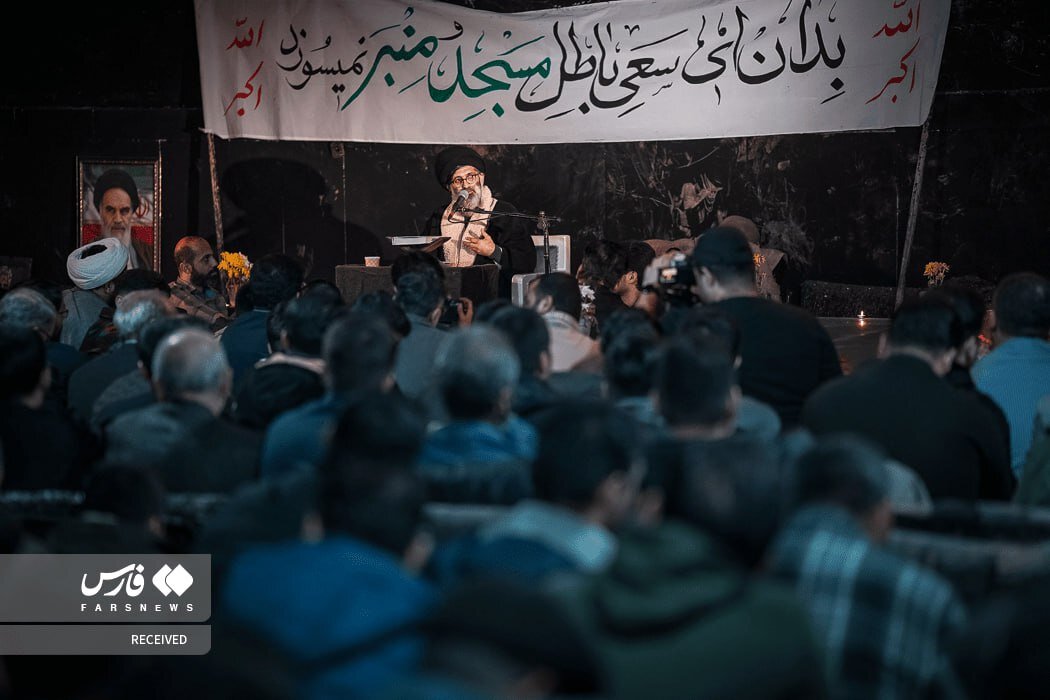 مناجات‌خوانی در مسجد سوخته