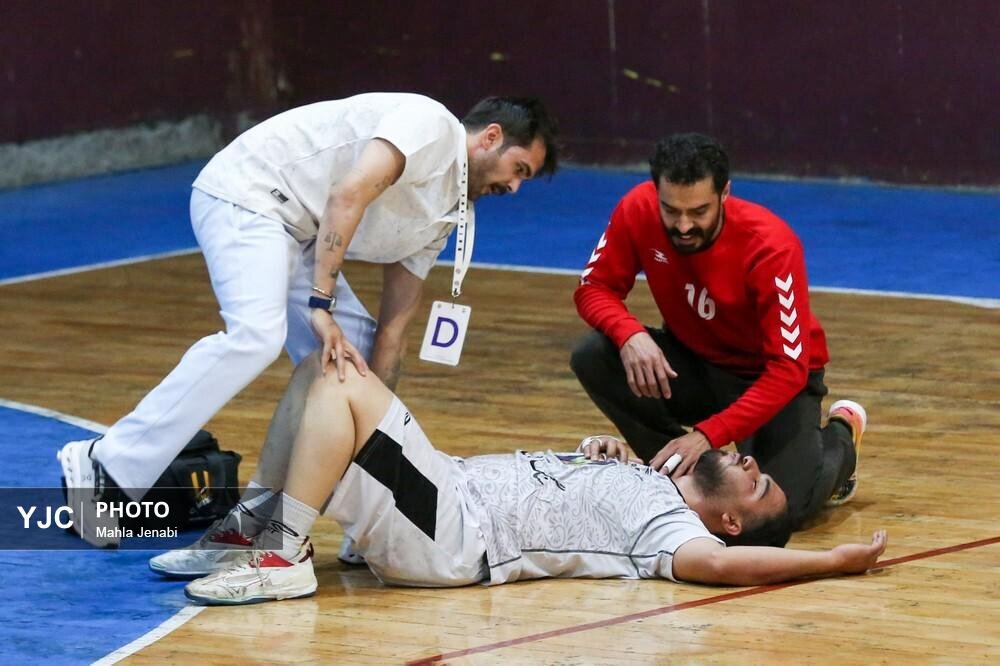 لیگ برتر هندبال بین مس کرمان و زغال سنگ بافق