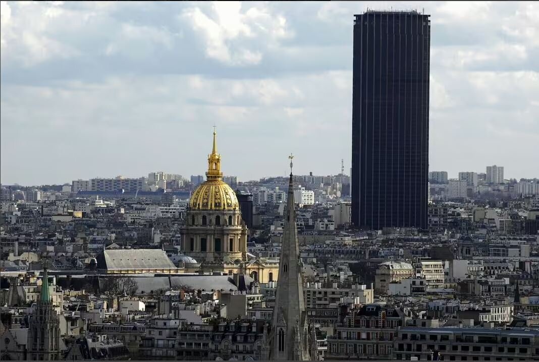 تخلیه اماکن مهم پاریس در پی دریافت تهدید بمب‌گذاری