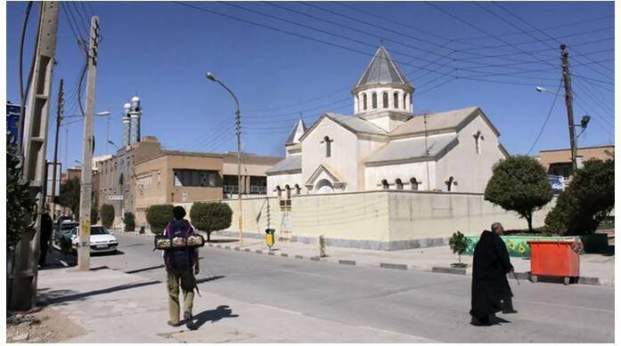 «من جلال آل احمد هستم»، «چلیپا و هلال» و «جامانده دشت»