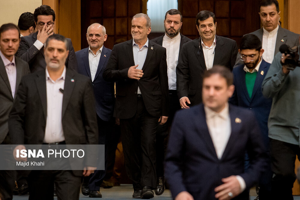 عکس/ آیین تجلیل از مدال‌آوران پارالمپیک با حضور رئیس جمهور